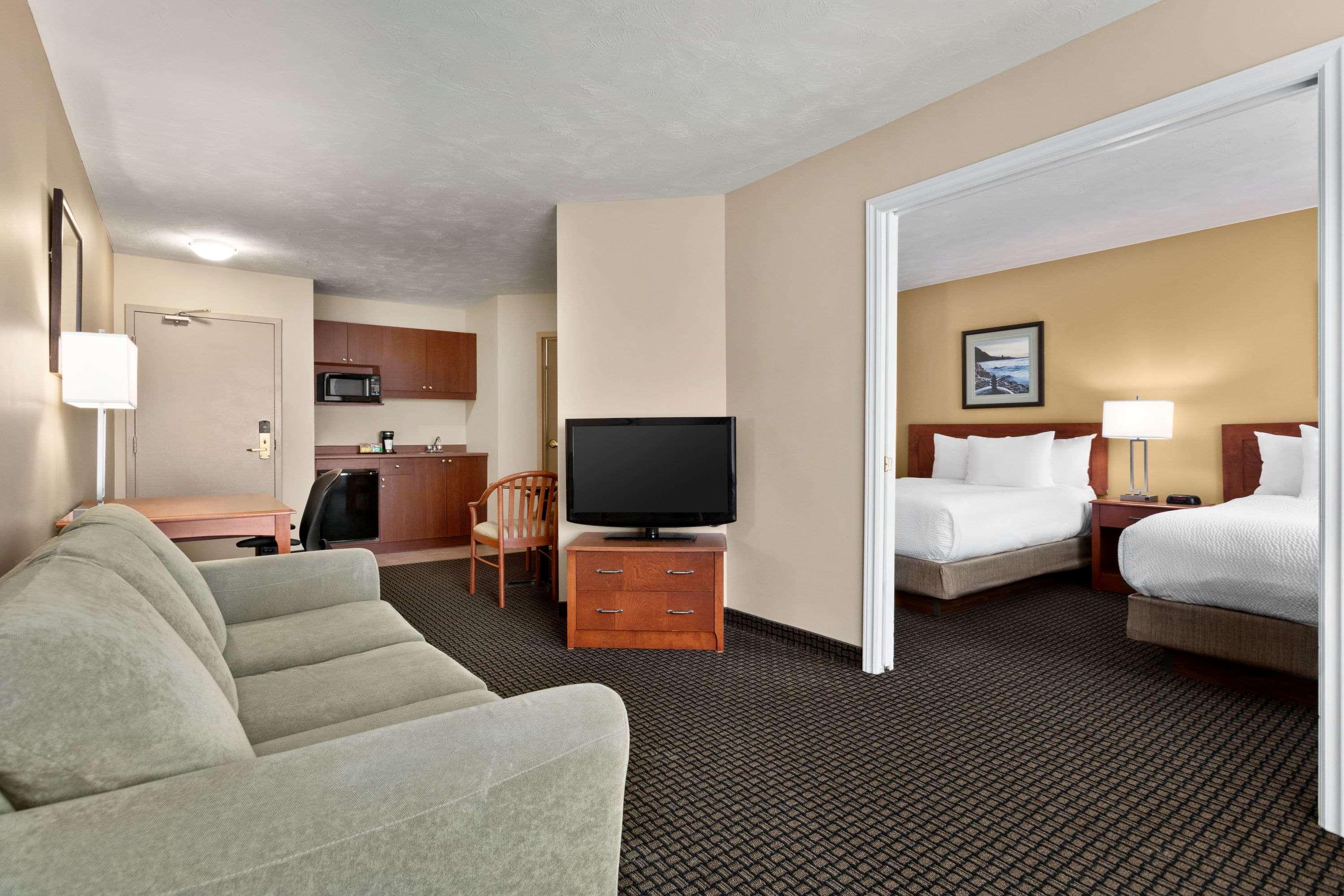 Days Inn & Suites By Wyndham Moncton Dış mekan fotoğraf