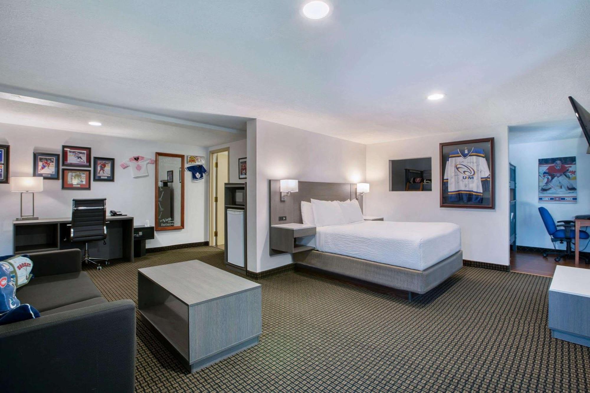 Days Inn & Suites By Wyndham Moncton Dış mekan fotoğraf