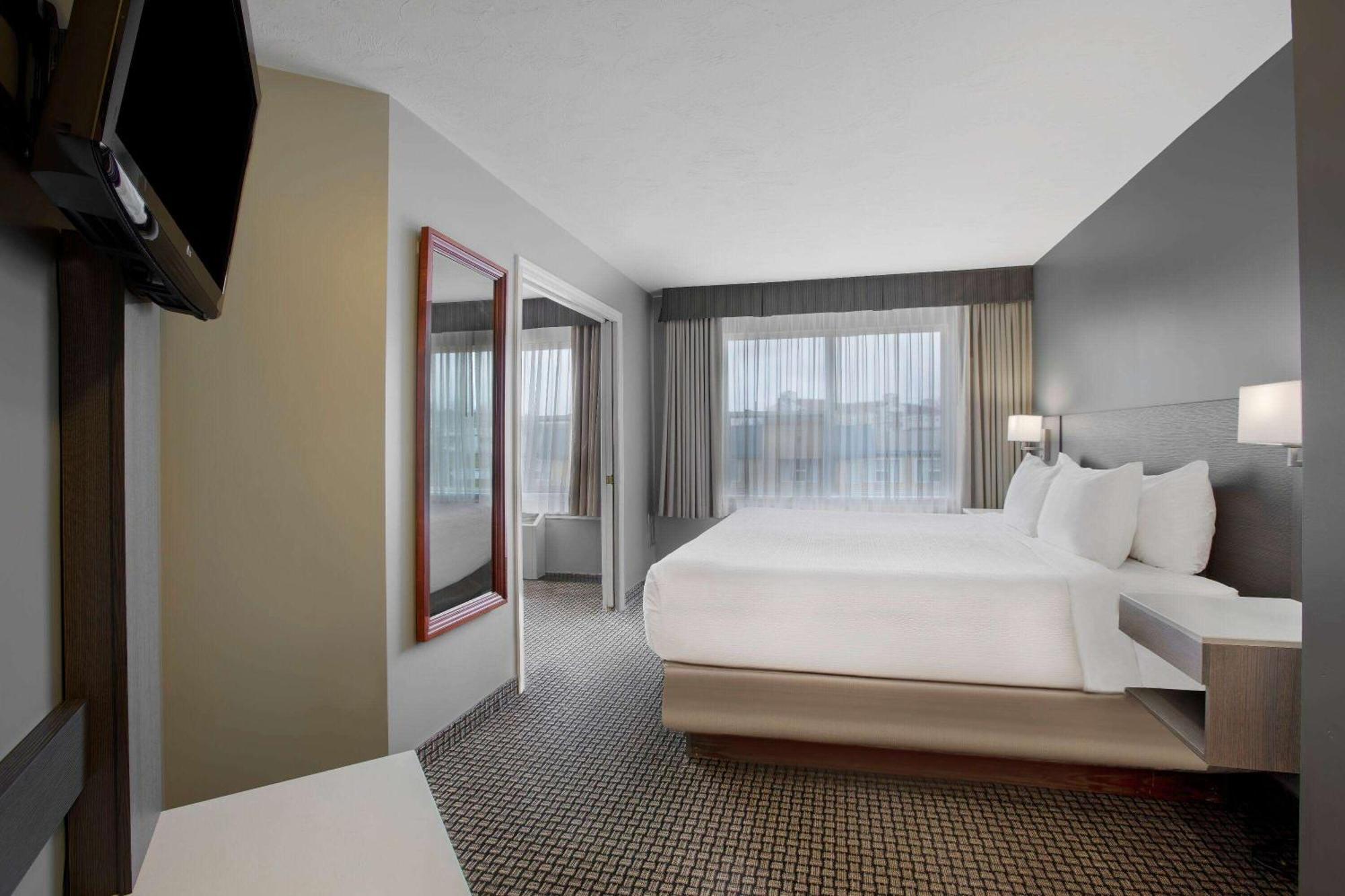 Days Inn & Suites By Wyndham Moncton Dış mekan fotoğraf