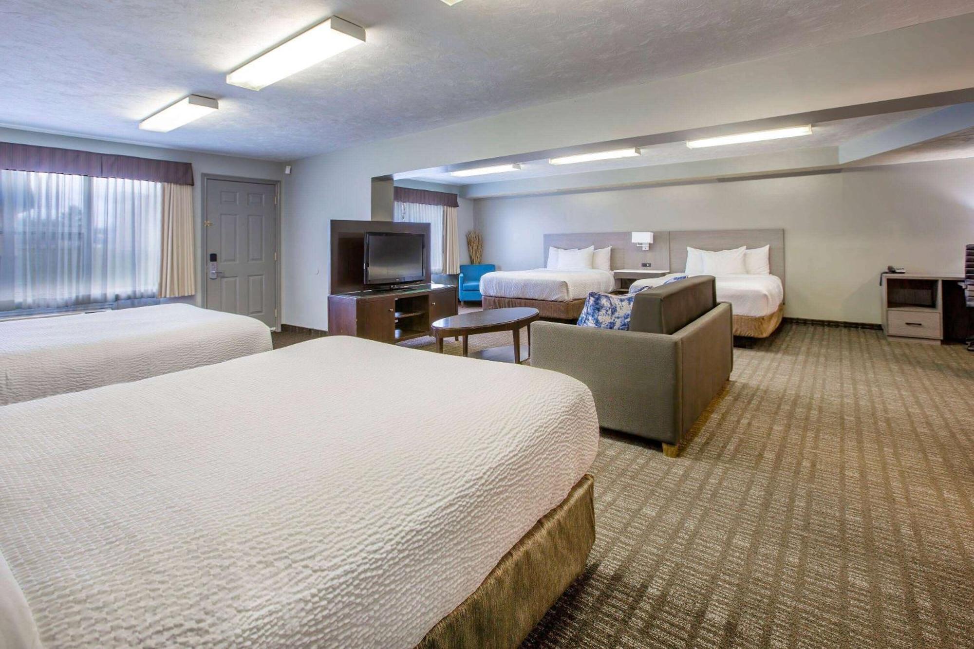 Days Inn & Suites By Wyndham Moncton Dış mekan fotoğraf