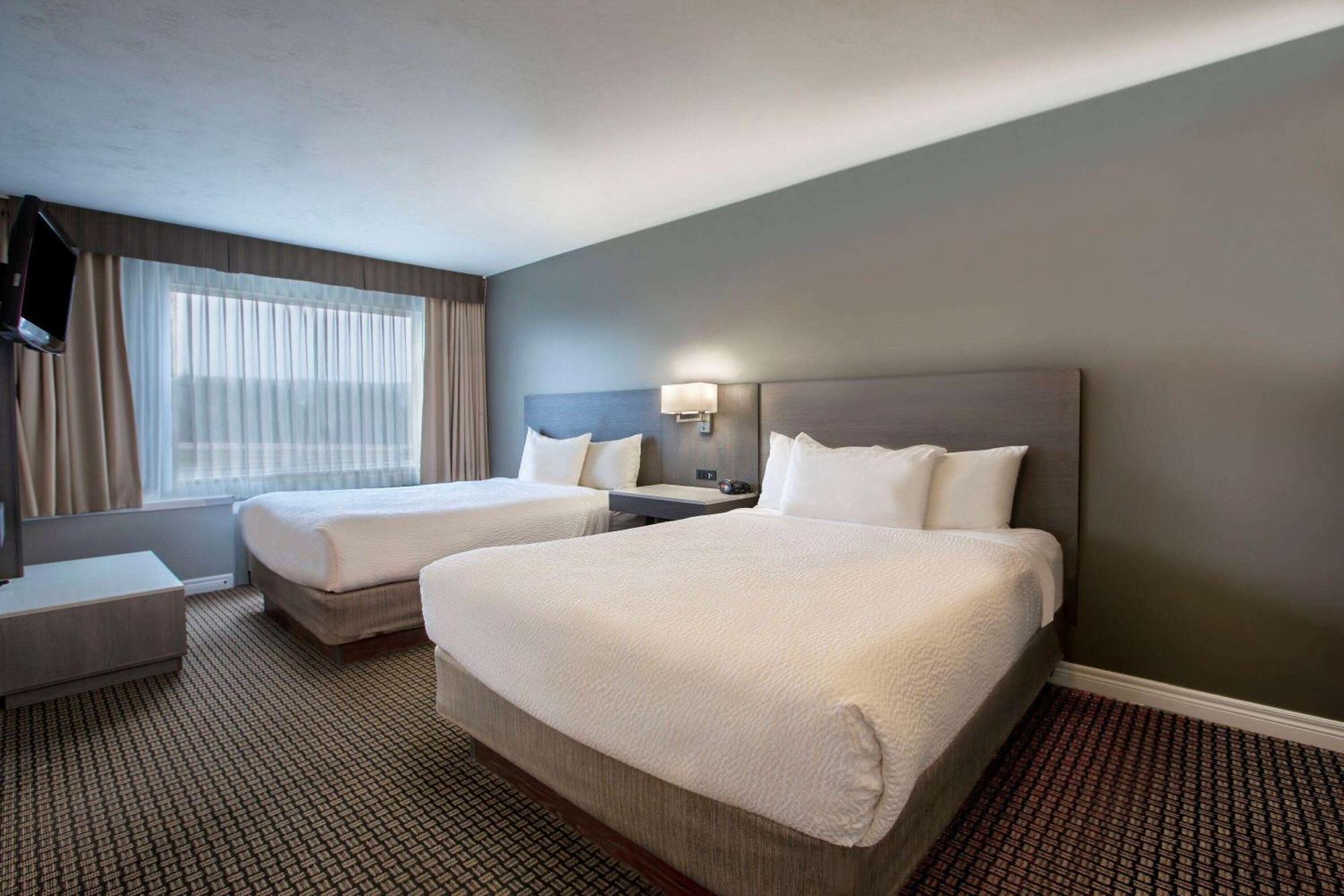 Days Inn & Suites By Wyndham Moncton Dış mekan fotoğraf