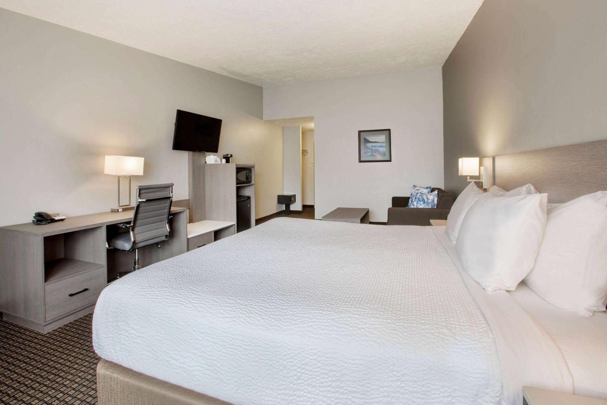 Days Inn & Suites By Wyndham Moncton Dış mekan fotoğraf
