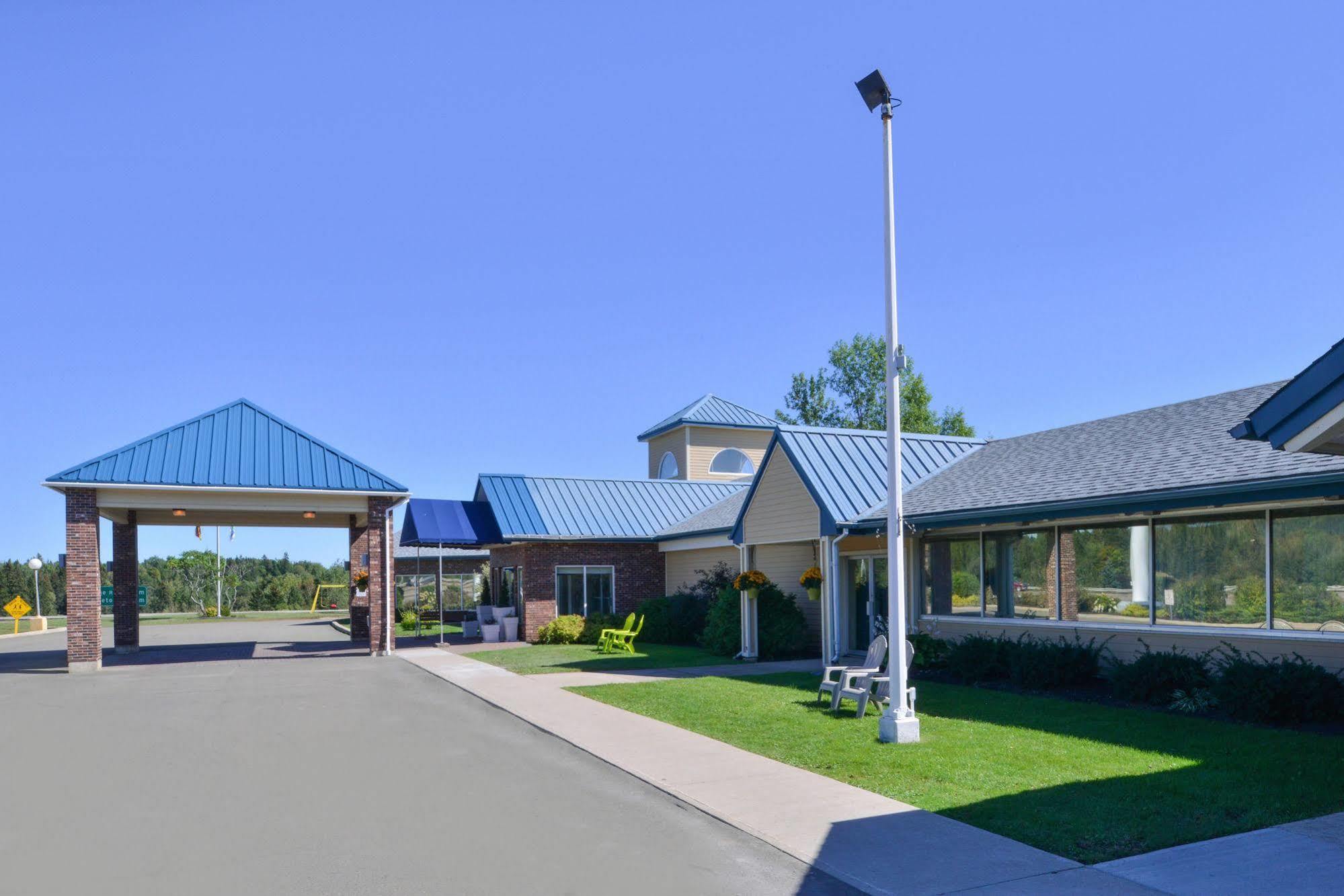 Days Inn & Suites By Wyndham Moncton Dış mekan fotoğraf